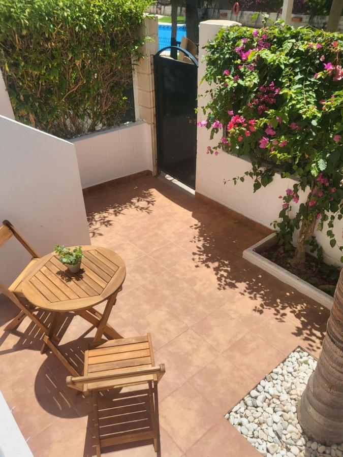 ¡Bajo Precioso Con Salida Directa A La Piscina Comunitaria En Paraiso De Vera! المظهر الخارجي الصورة