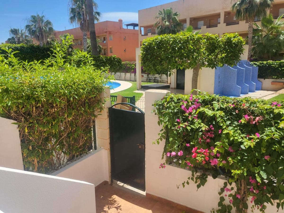 ¡Bajo Precioso Con Salida Directa A La Piscina Comunitaria En Paraiso De Vera! المظهر الخارجي الصورة