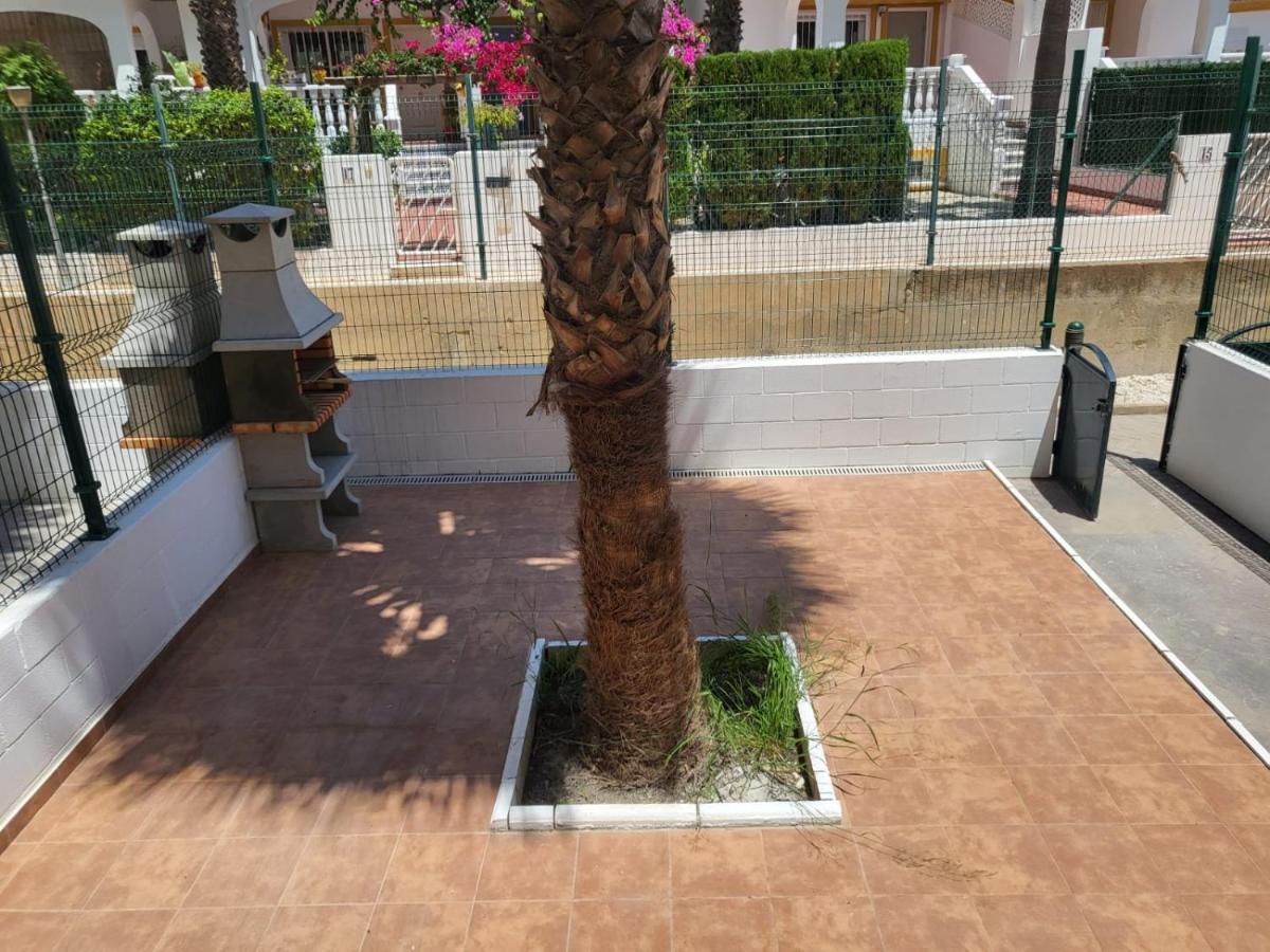 ¡Bajo Precioso Con Salida Directa A La Piscina Comunitaria En Paraiso De Vera! المظهر الخارجي الصورة